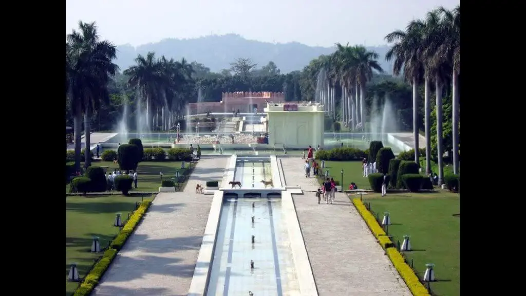 Yadvaindra Gardens, Pinjore