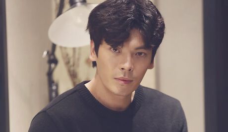 Kim Sung-oh as Captain Cha Moo-hyuk