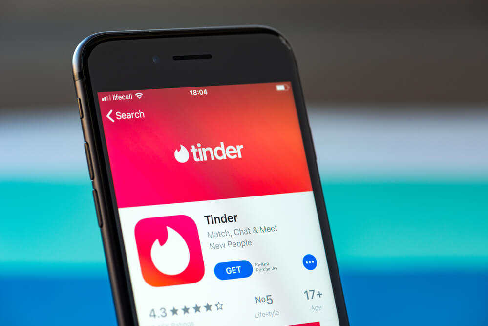 Simon Leviev stole $10 million from tinder
